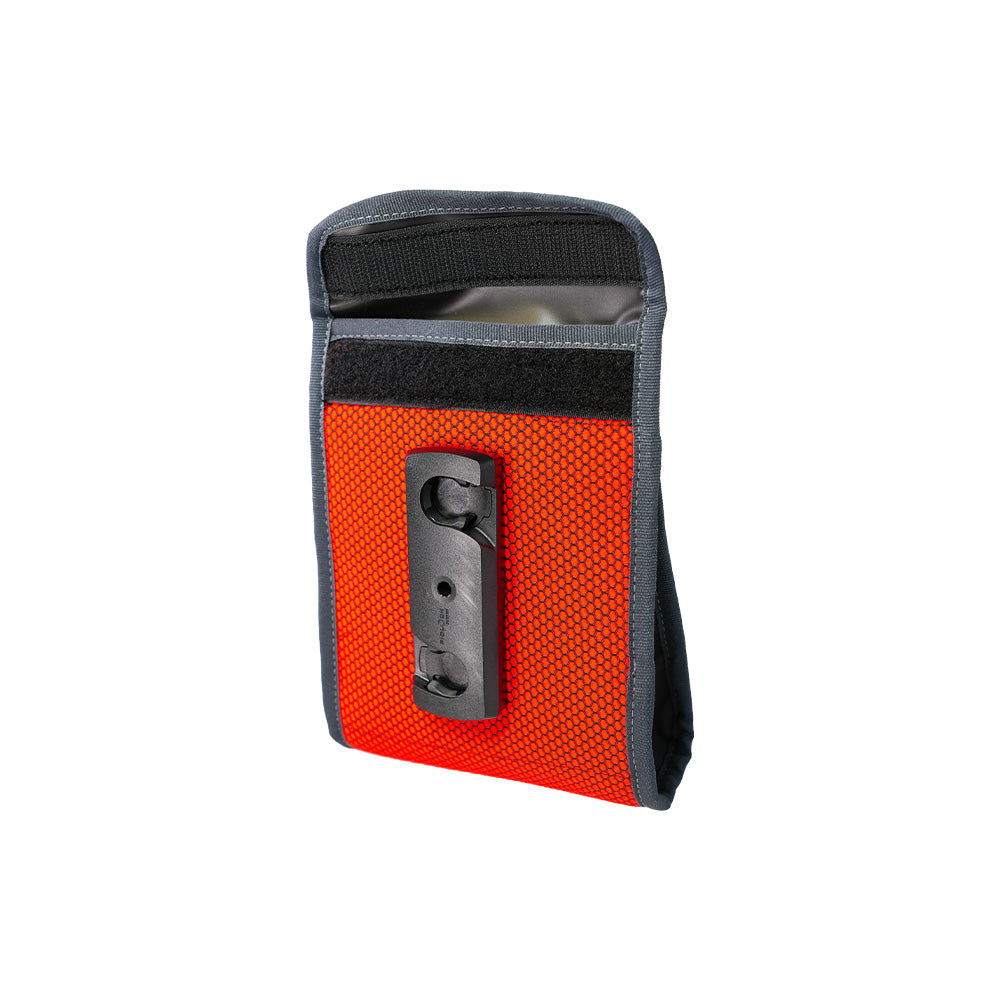 Snacktasche mit Fidlock® Twist Halterung für Jogginggurte Tourer. Rückseite