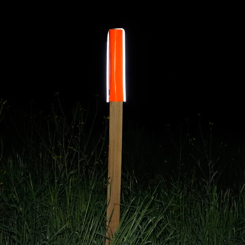 Reflective snow pole cover
