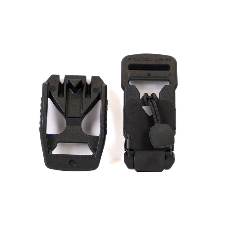 FIDLOCK® V-BUCKLE with pull tab - black